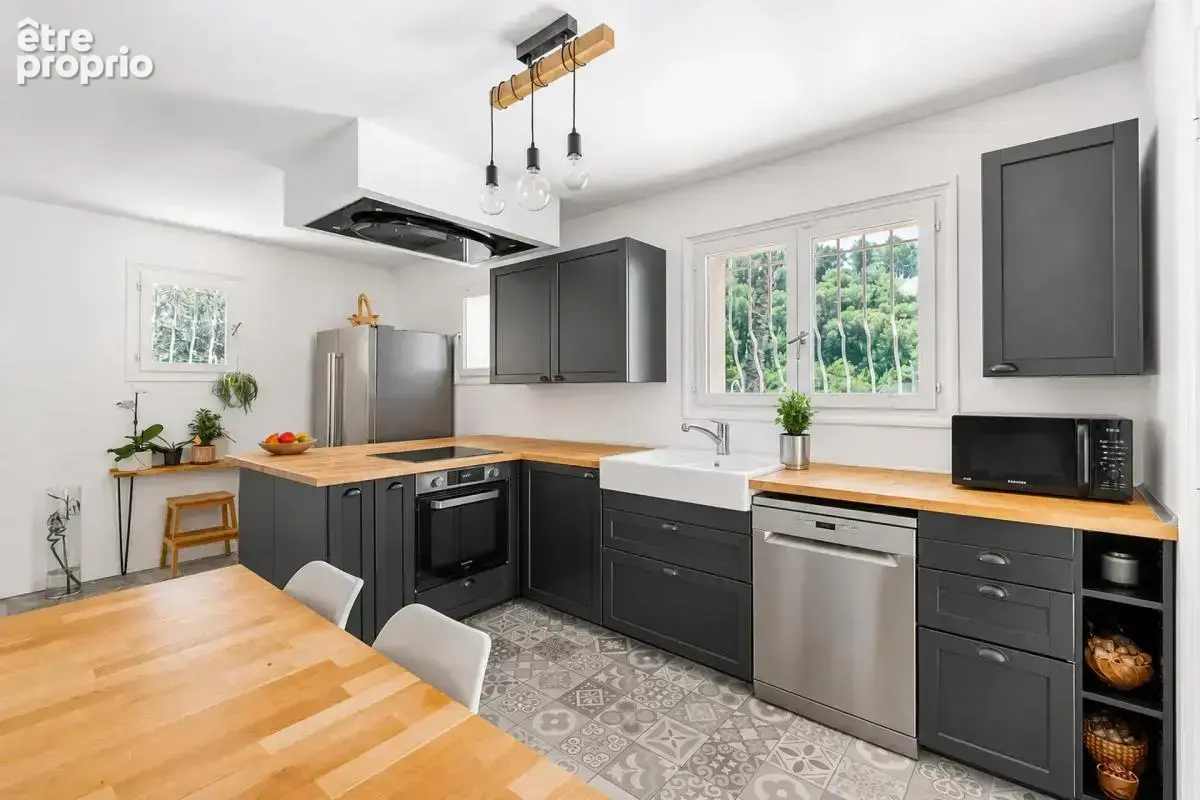 Maison de 5 pièces de 183 m² située à Drap - photo 3