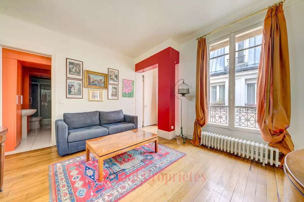Appartement à PARIS-9E