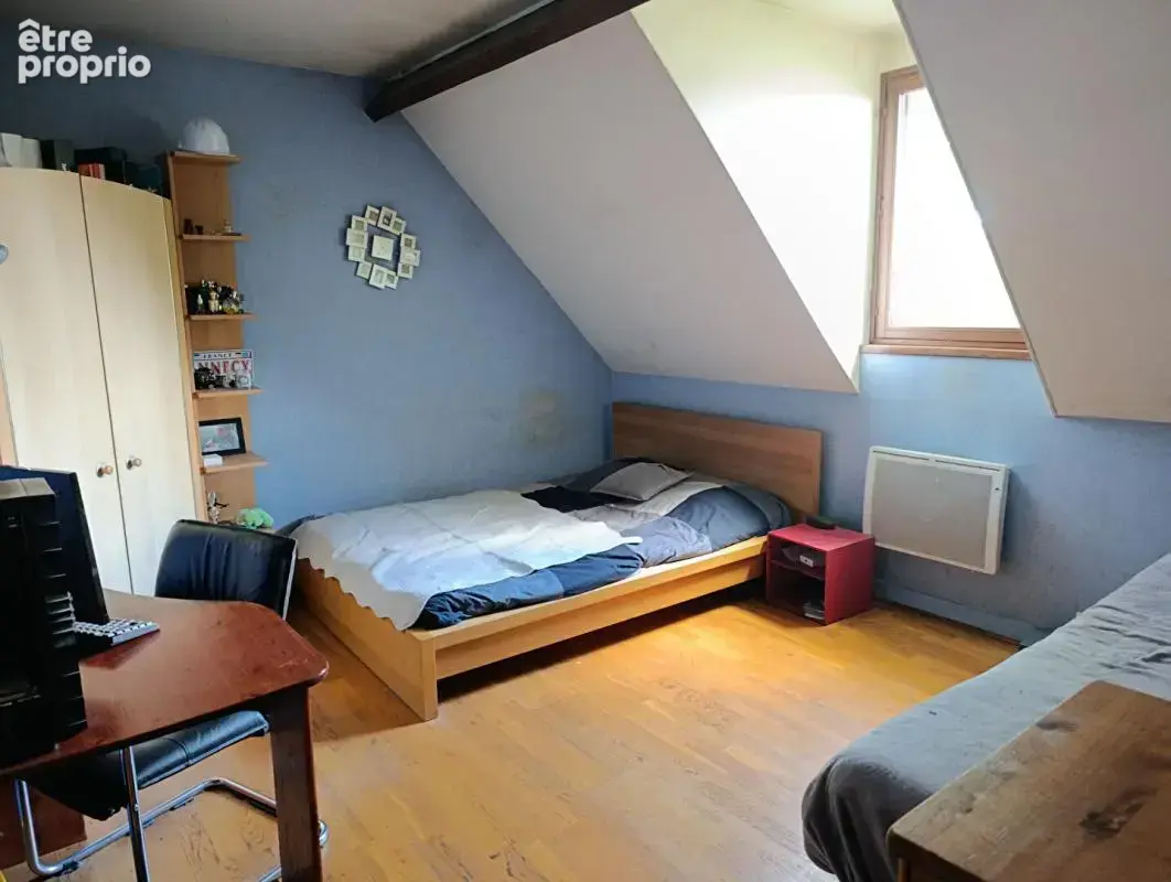 Maison familiale de 8 pièces avec sous sol total ET piscine  chauffée - photo 17
