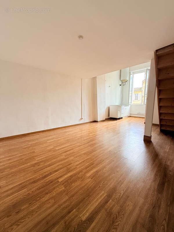 Appartement à MARSEILLE-6E