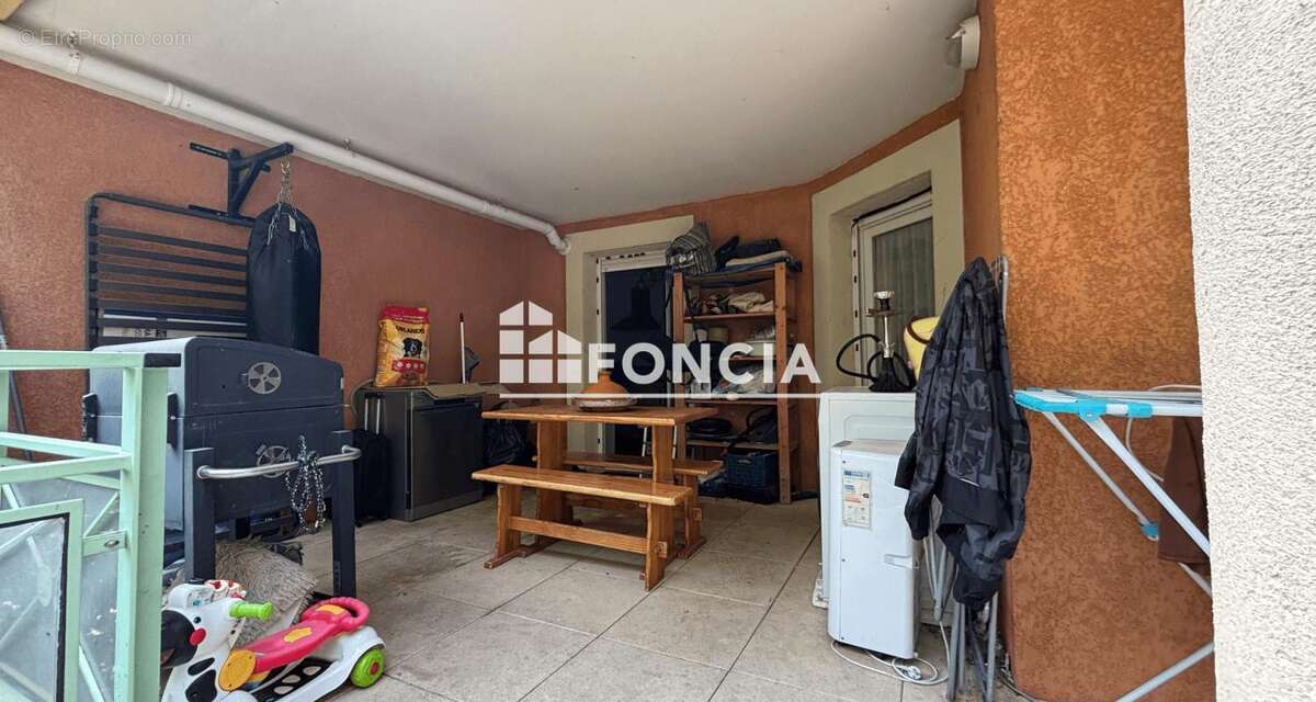 Appartement à LE PONTET