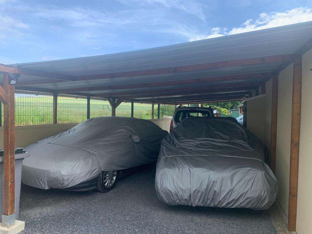 Maison à MILLY-SUR-THERAIN