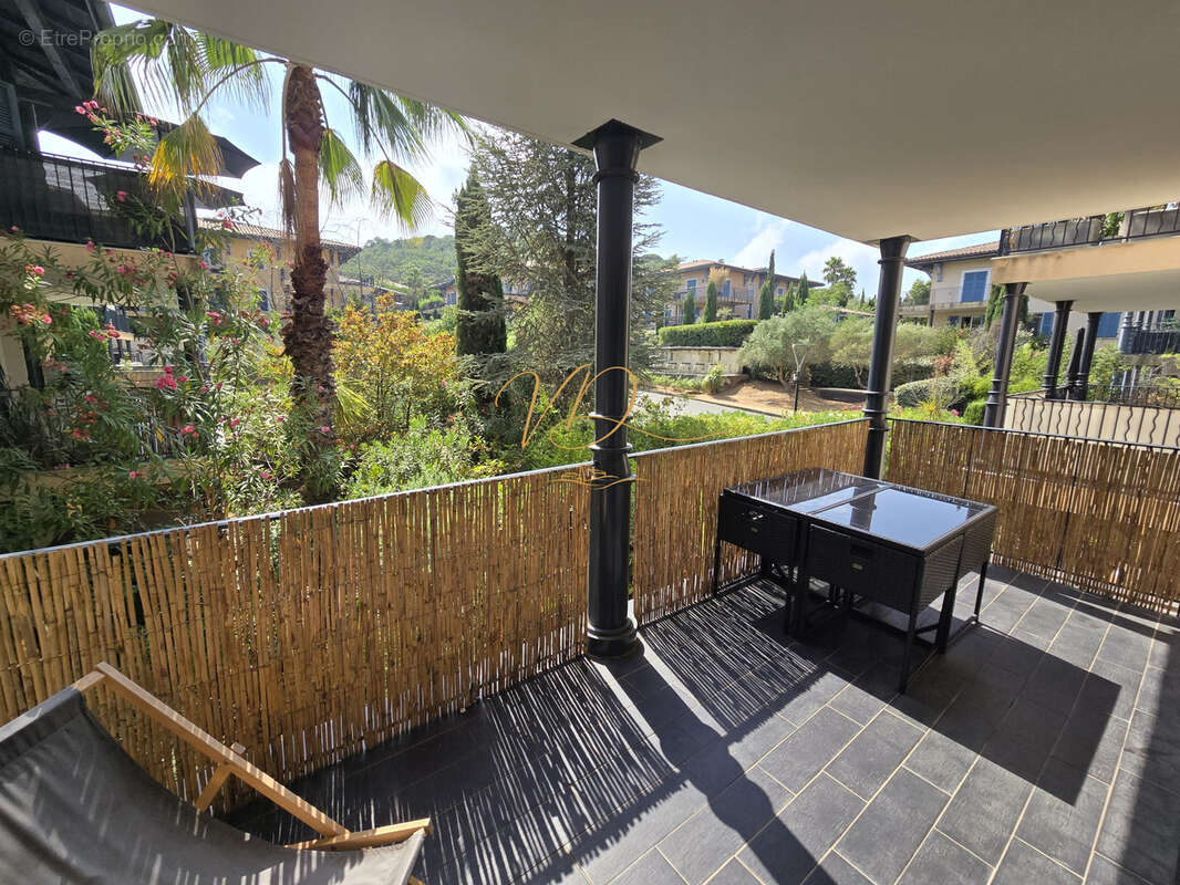 La croix-valmer   le clos des sarments   t3 de 70 m2   résidence avec piscine   garage - photo 4