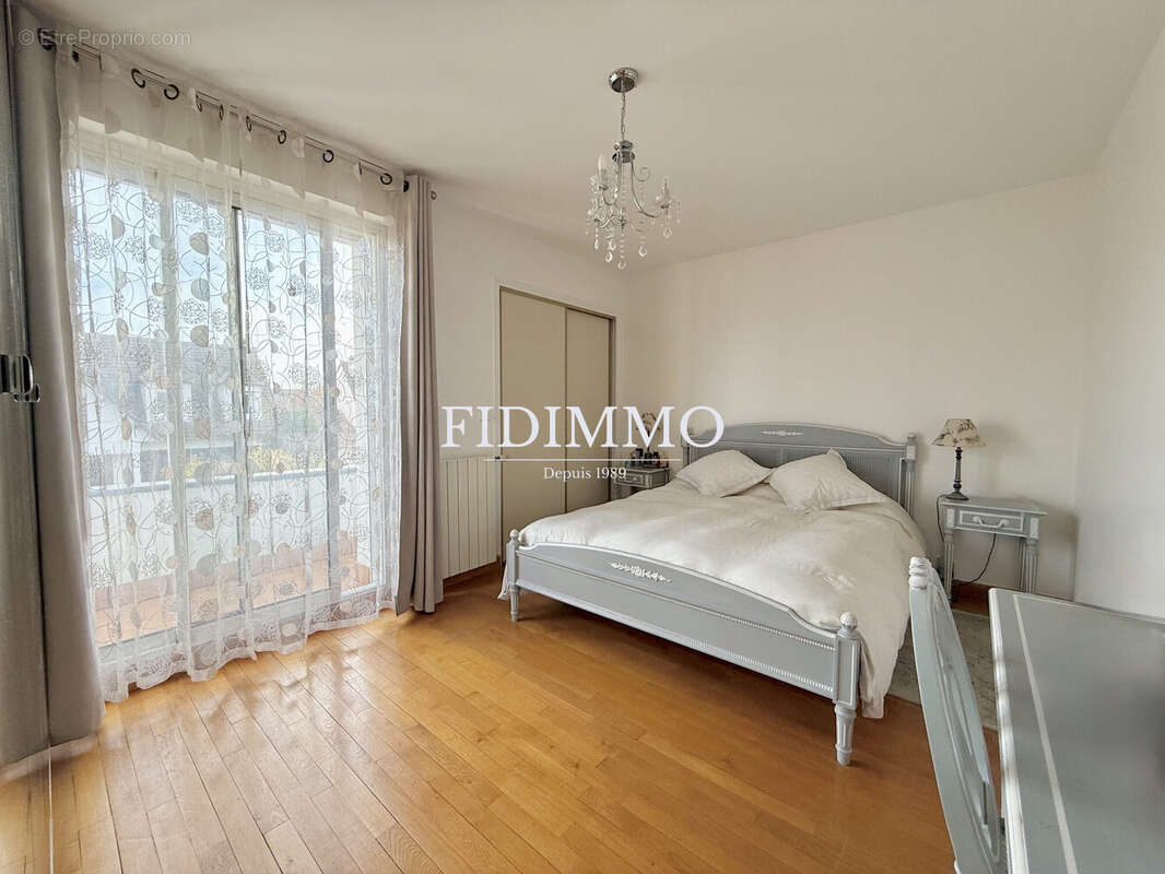 Maison à ORMESSON-SUR-MARNE