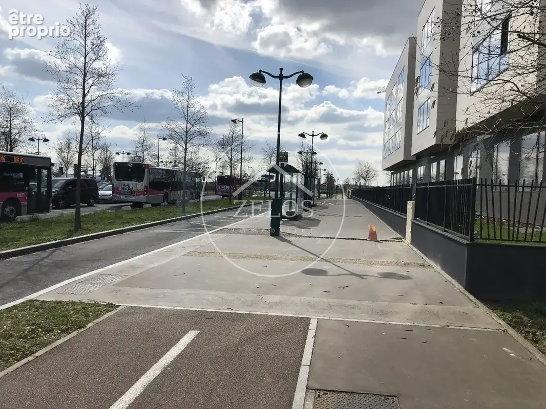 Opportunité d'investissement  77600 jossigny  bureaux haut de gamme  emplacement stratégique et rentabilité importante assuré - photo 5