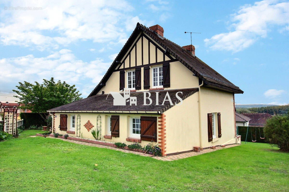 Maison à LE TRAIT