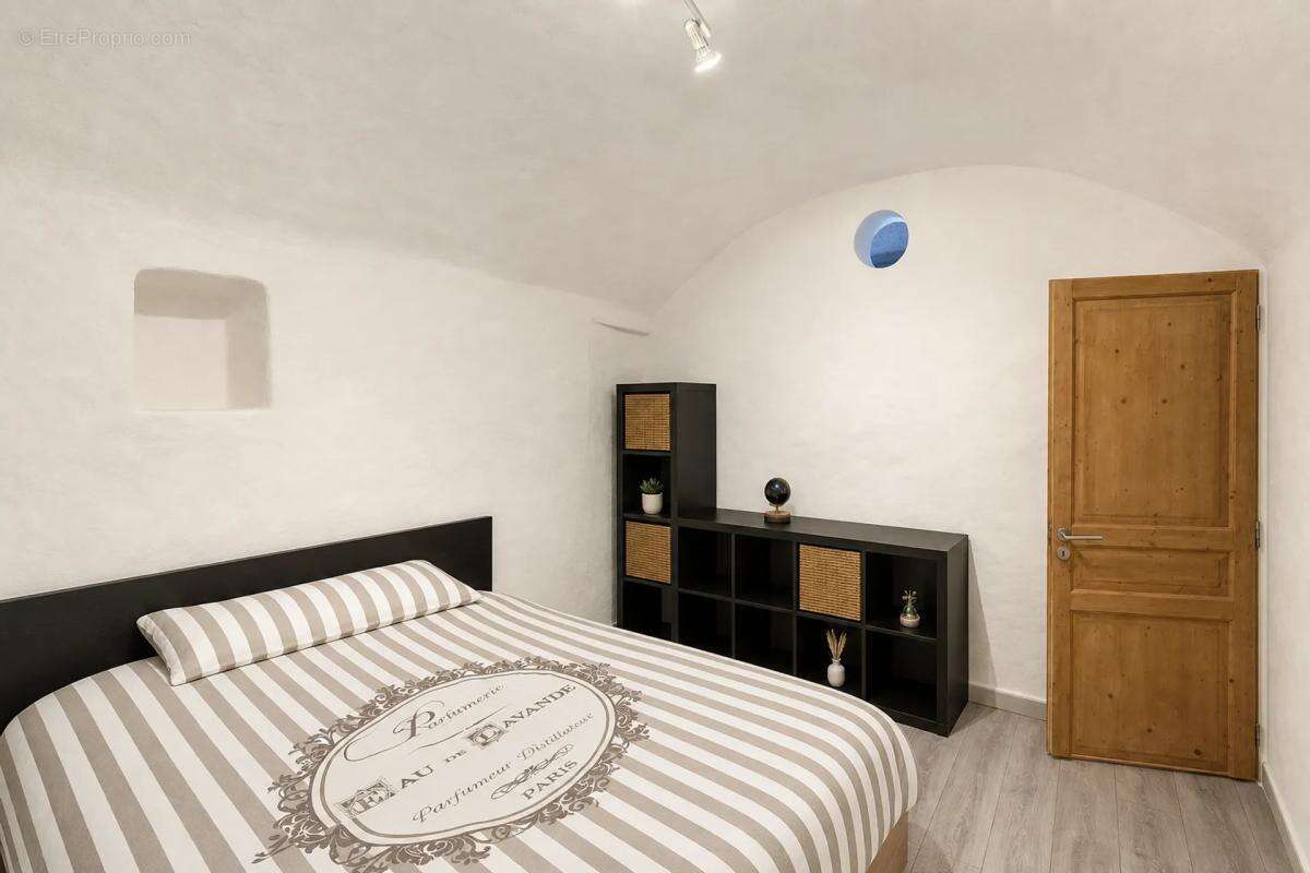 Maison rénovée 5 pièces 110 m² au calme, Peille - photo 11