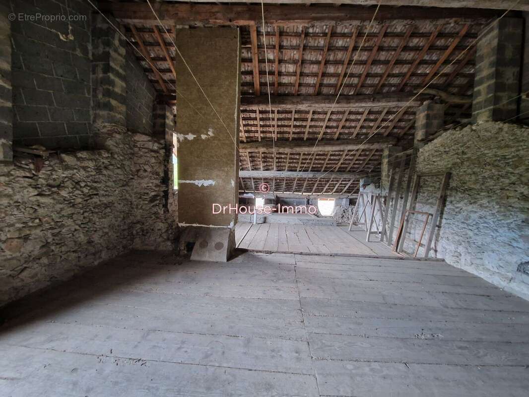 Maison à ORIOL-EN-ROYANS