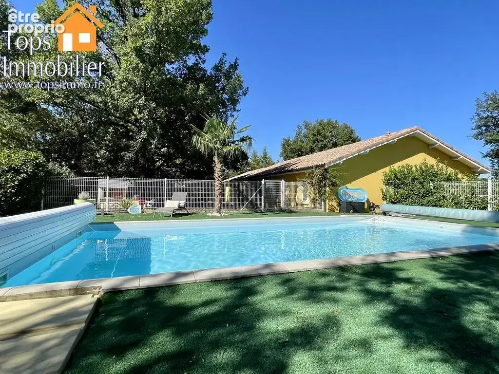 Maison plain-pied sans travaux, avec piscine, deux garages et terrain au calme - photo 4