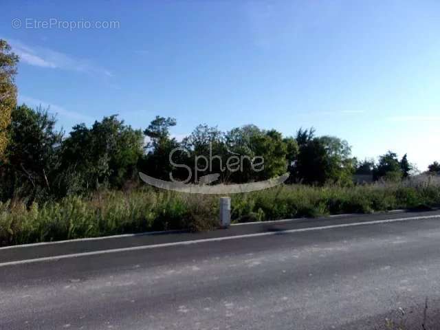 Terrain à CARCASSONNE