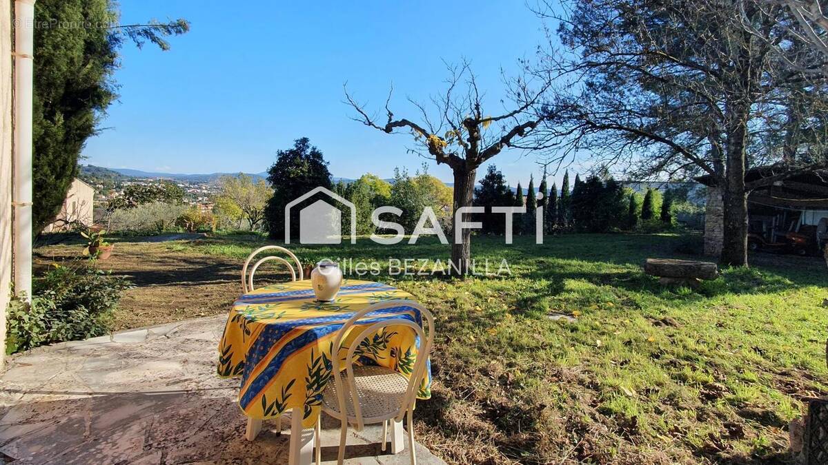 Photo 1 - Maison à SOLLIES-VILLE