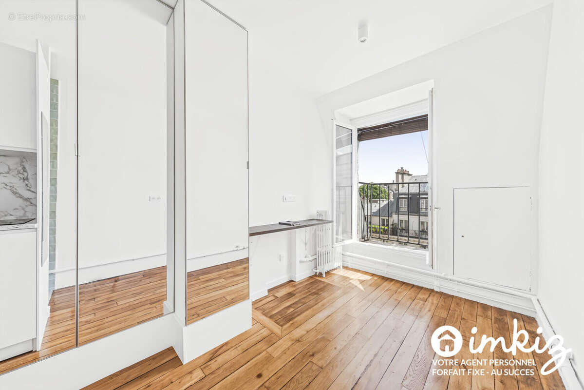 Appartement à PARIS-7E