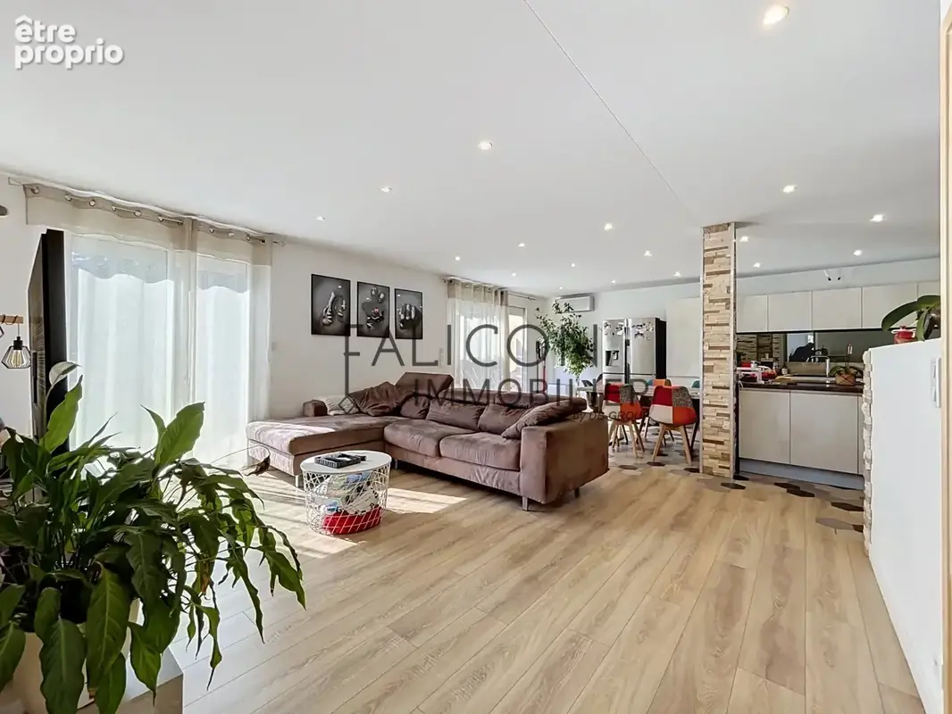 Maison en copropriété 129 m² à Falicon — Vue Panoramique & Piscine - photo 3