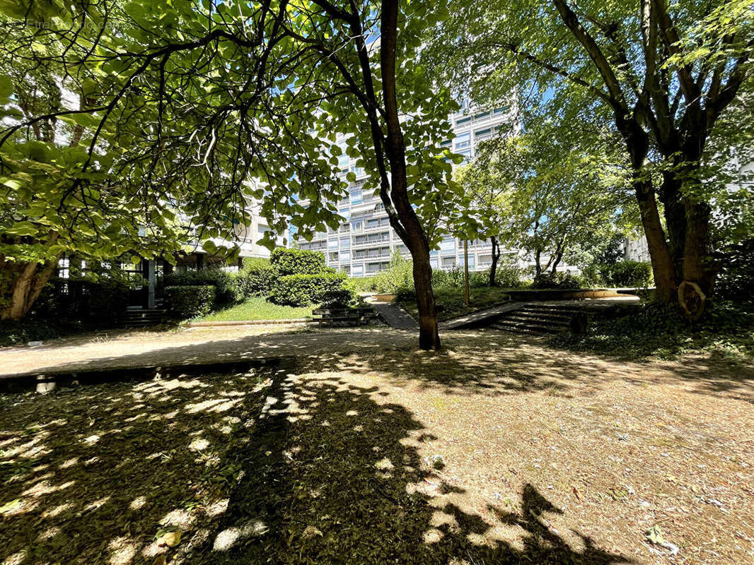 Appartement Villeurbanne T2 /T3 de 63m2 - photo 6