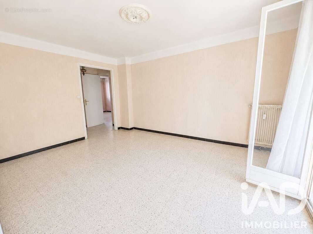 Appartement 67 m² à Antibes  - photo 5