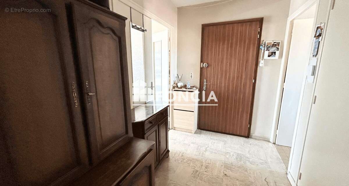 Appartement à SAINT-ETIENNE