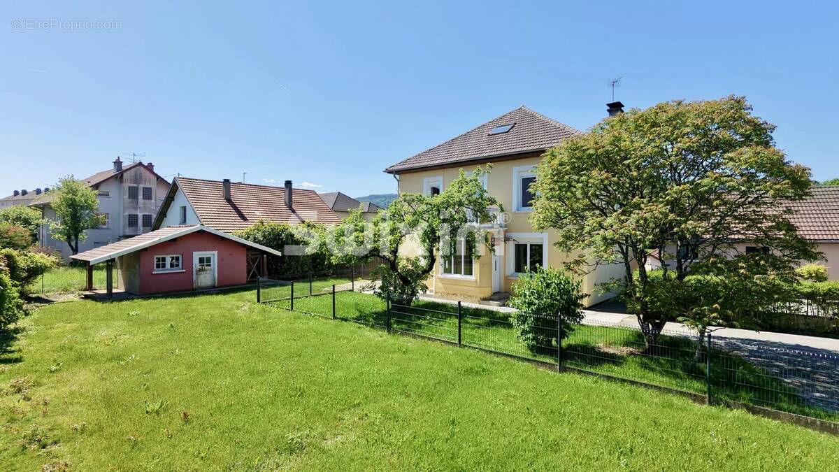 Maison à CHAMPAGNOLE