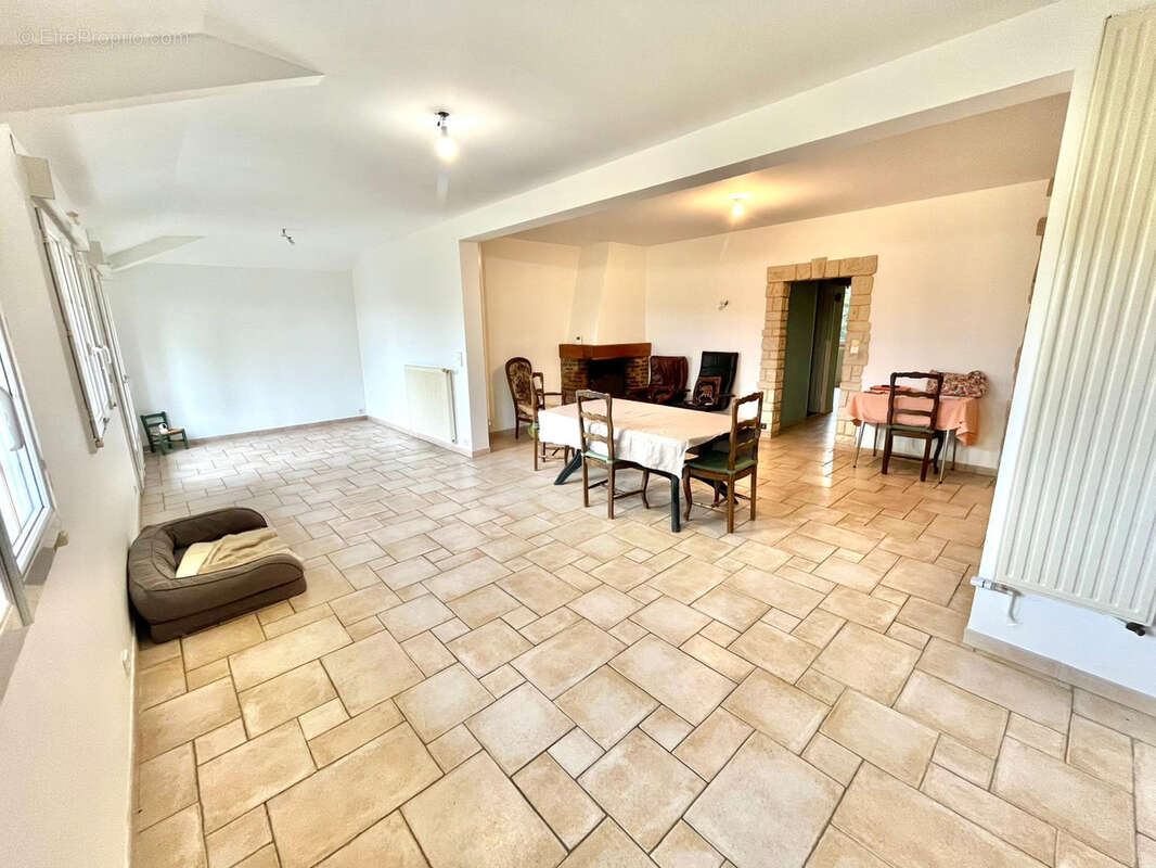 Maison à TREMBLAY-EN-FRANCE