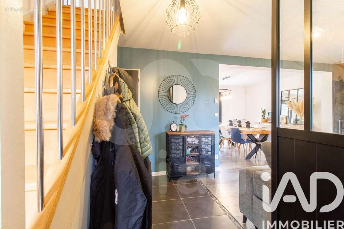 Photo 2 - Maison à MONCHY-HUMIERES