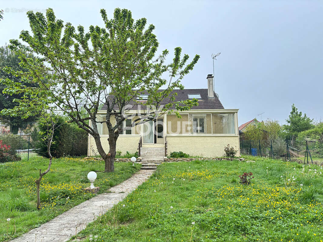 Maison à TOURNAN-EN-BRIE