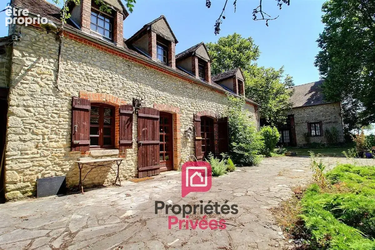 Authentique longere gatinaise de 170 m2 avec grange de 170 m2 aménagée, piscine interieure, dependances, terrain de plus d'1 hec - photo 15