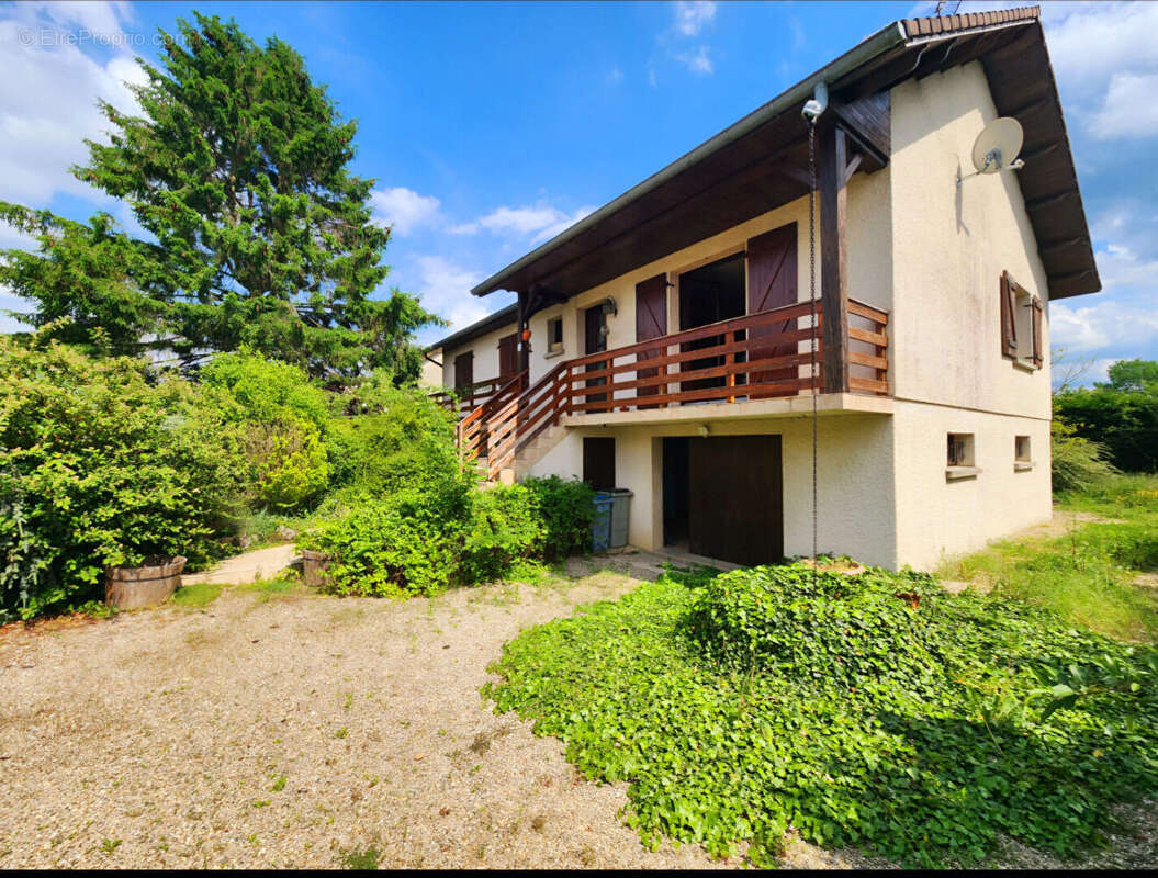 Maison à TAVAUX