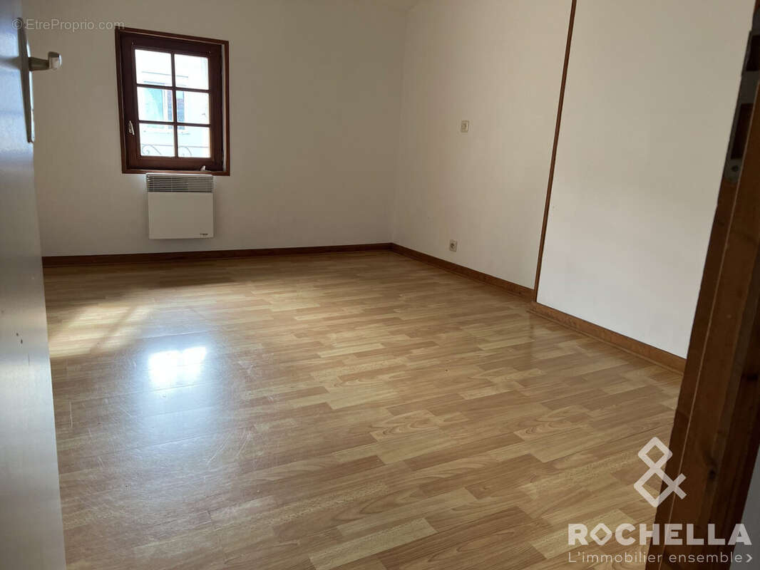 Maison 216 m² à Bernay-Saint-Martin  - photo 7