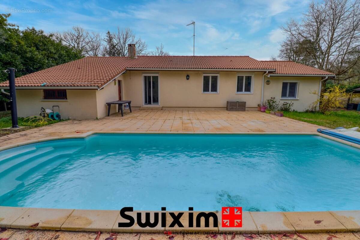 Maison à LE PIAN-MEDOC