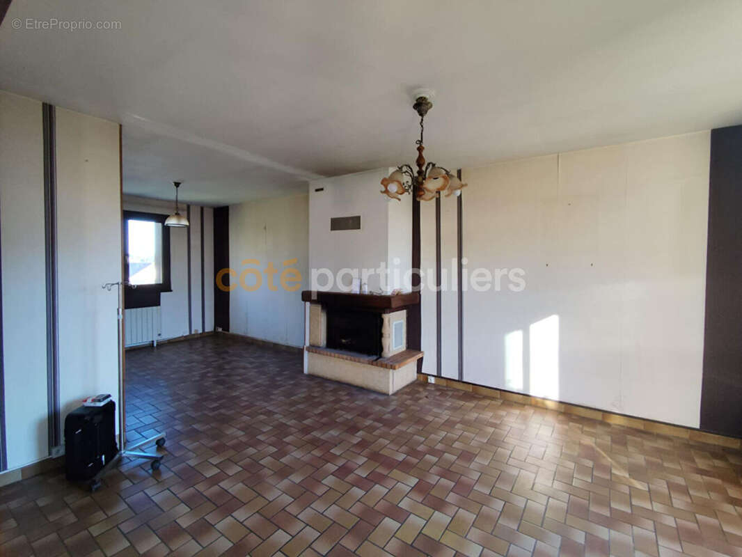 Maison à MARCEY-LES-GREVES