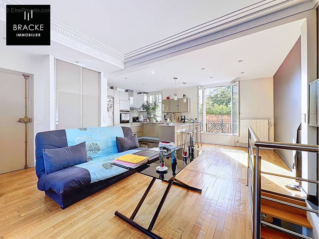 Appartement à COURBEVOIE