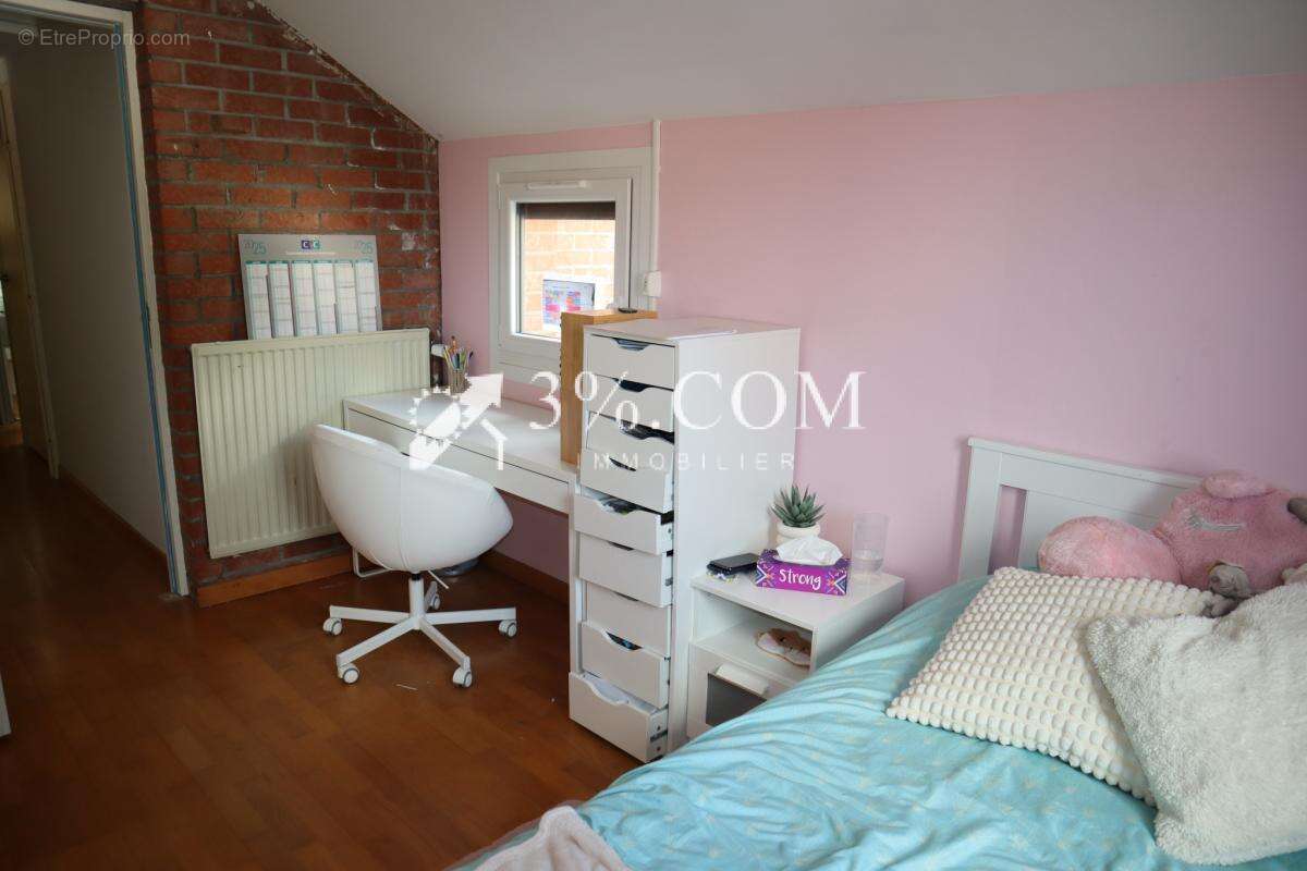 Maison à GONDECOURT