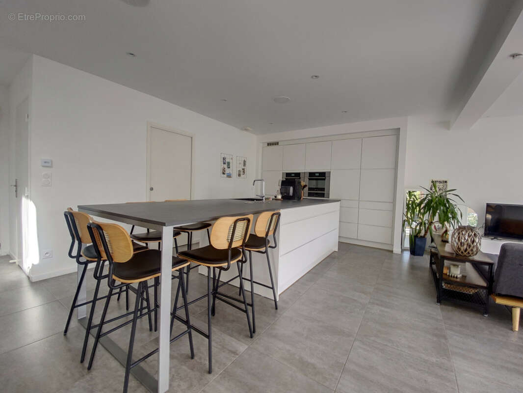 Maison à SAINT-LEGER-DES-BOIS