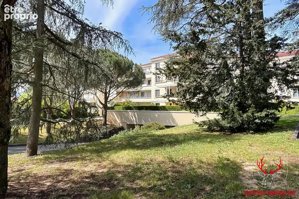 T4 avec vue - Charbonnières - photo 8