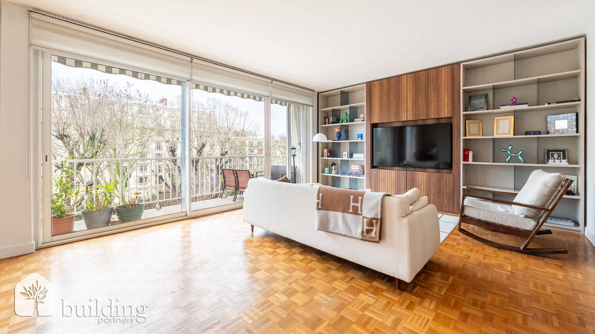 Appartement à NEUILLY-SUR-SEINE