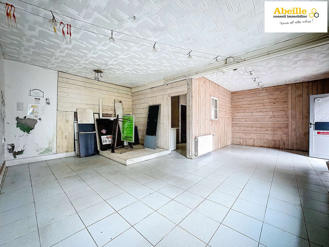 Commerce à SAINT-CHERON