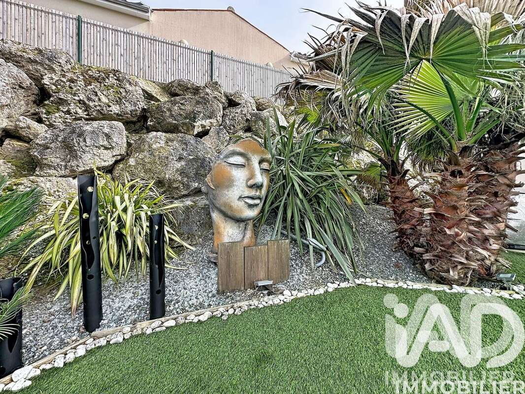 Photo 2 - Maison à TONNAY-CHARENTE