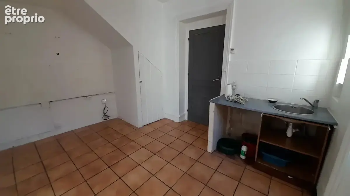 Appartement 5 pièces 110 m² à vendre à Montmerle-Sur-Saone (01090) - photo 4