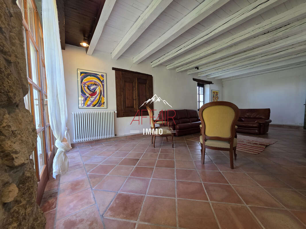 Maison à ARCHAMPS