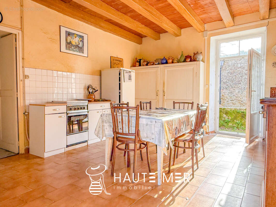Maison à TALMONT-SAINT-HILAIRE