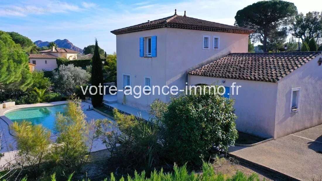 Maison à SAINT-RAPHAEL