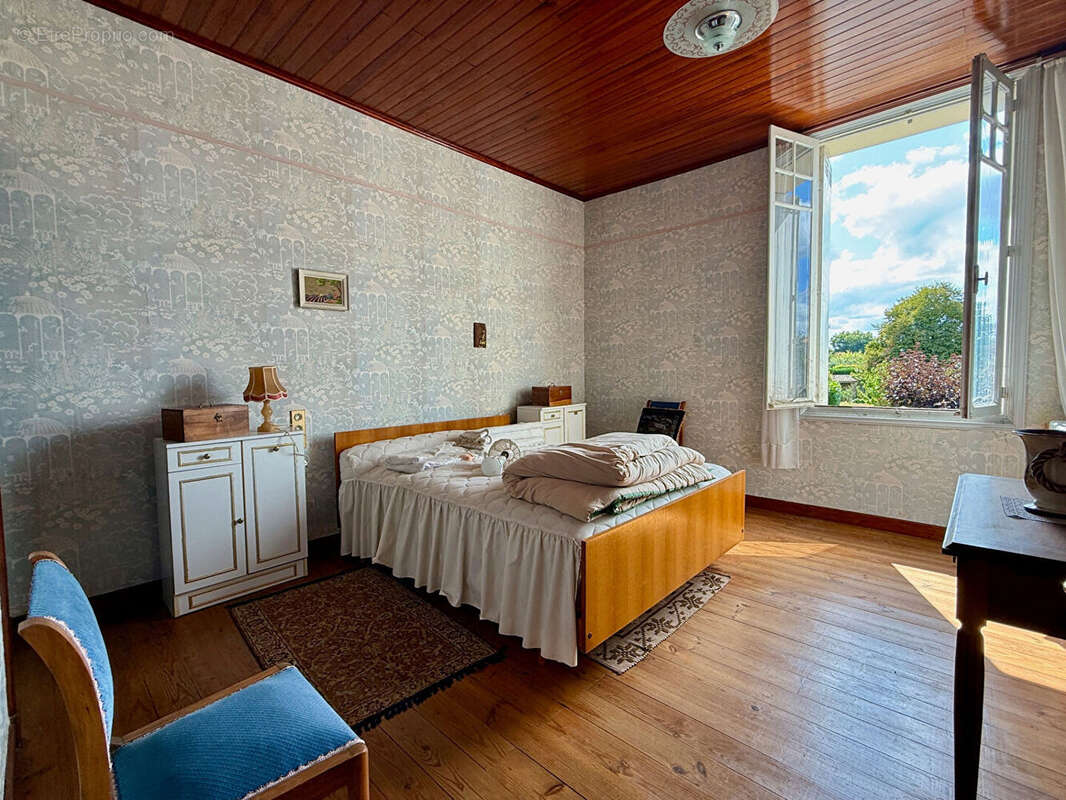 Maison à SAINT-PORCHAIRE