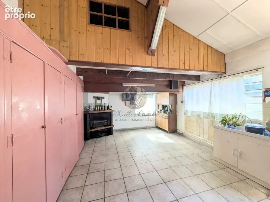 Rare à Saint-Genis-Laval   Maison d'une surface de 200m2 sur 810m2 de terrain - photo 14