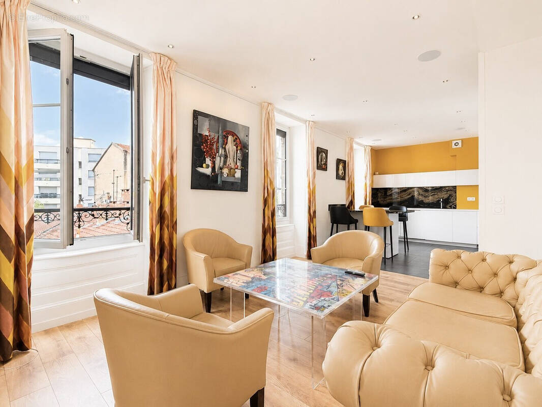 Appartement à CHAMALIERES