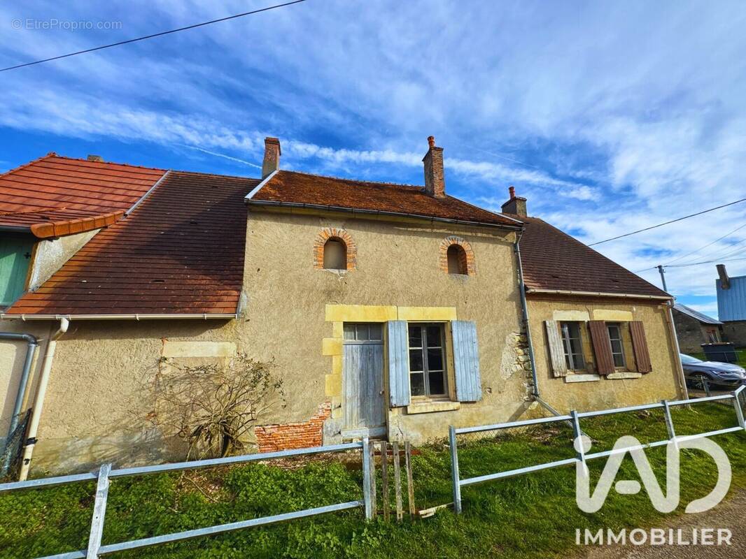 Photo 1 - Maison à ALLIGNY-COSNE