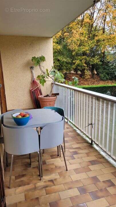 Appartement à FONTAINES-SUR-SAONE