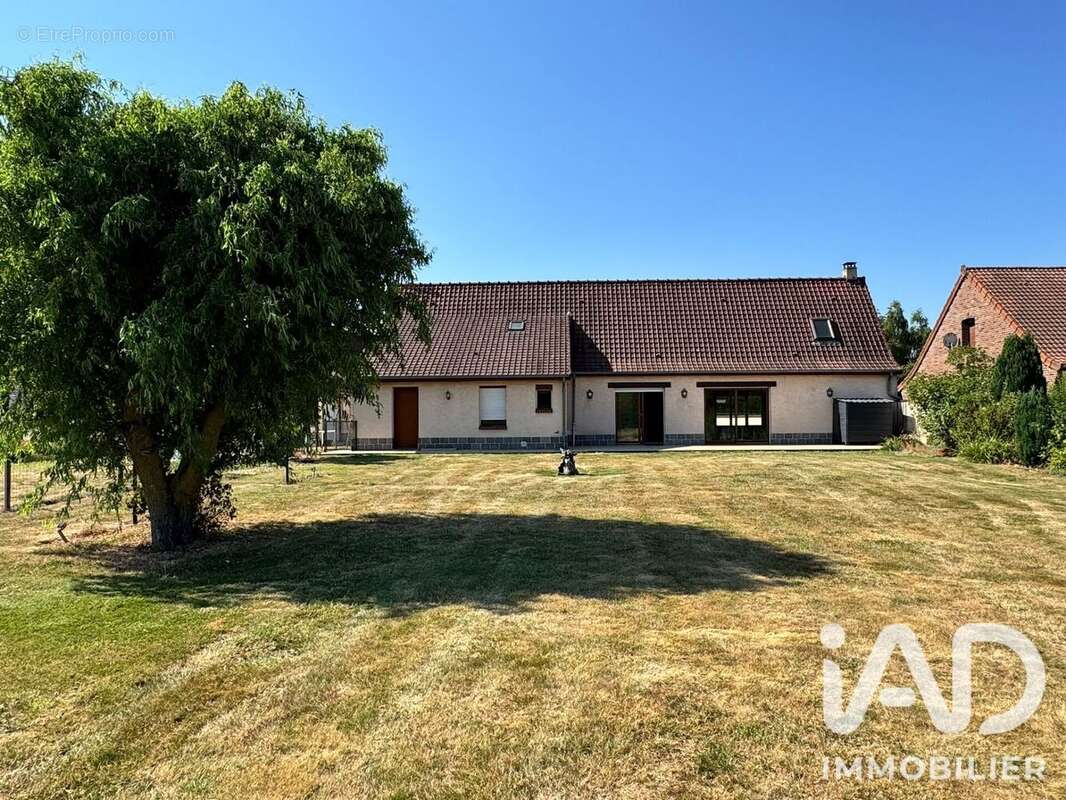 Maison 218 m² à Heuringhem  - photo 2