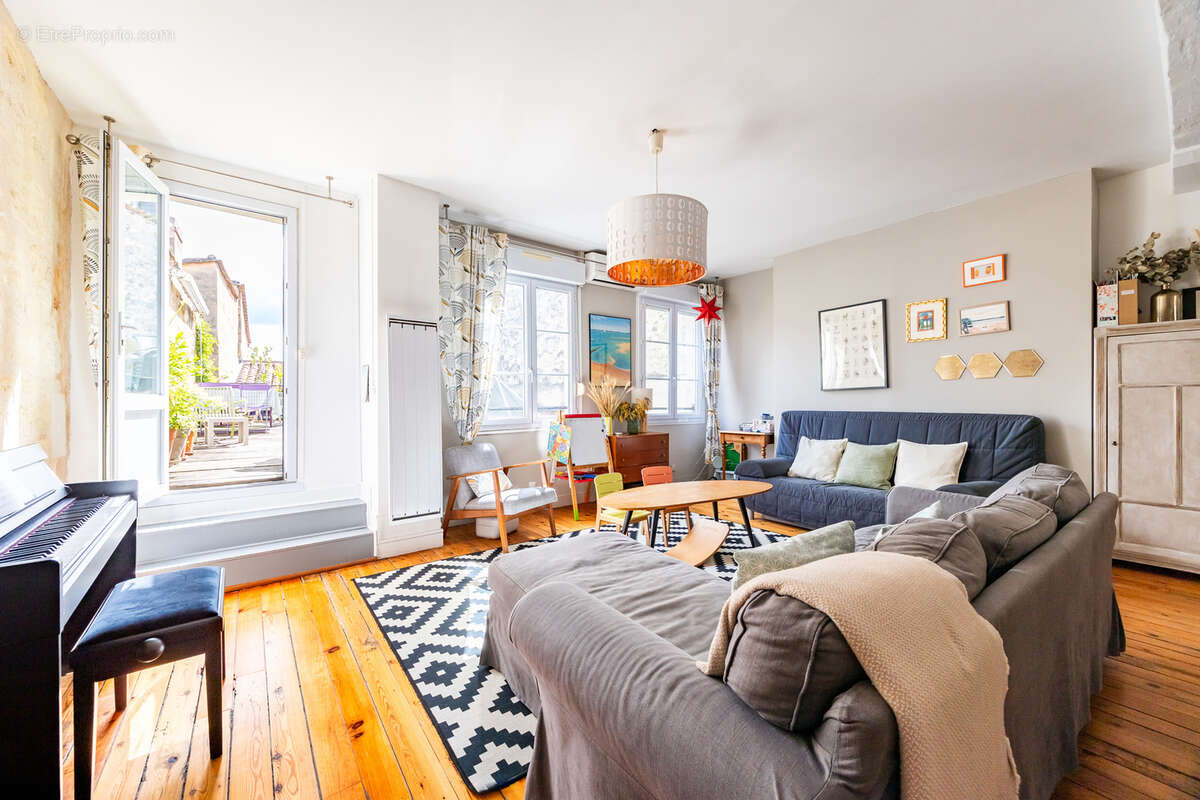 Appartement à BORDEAUX