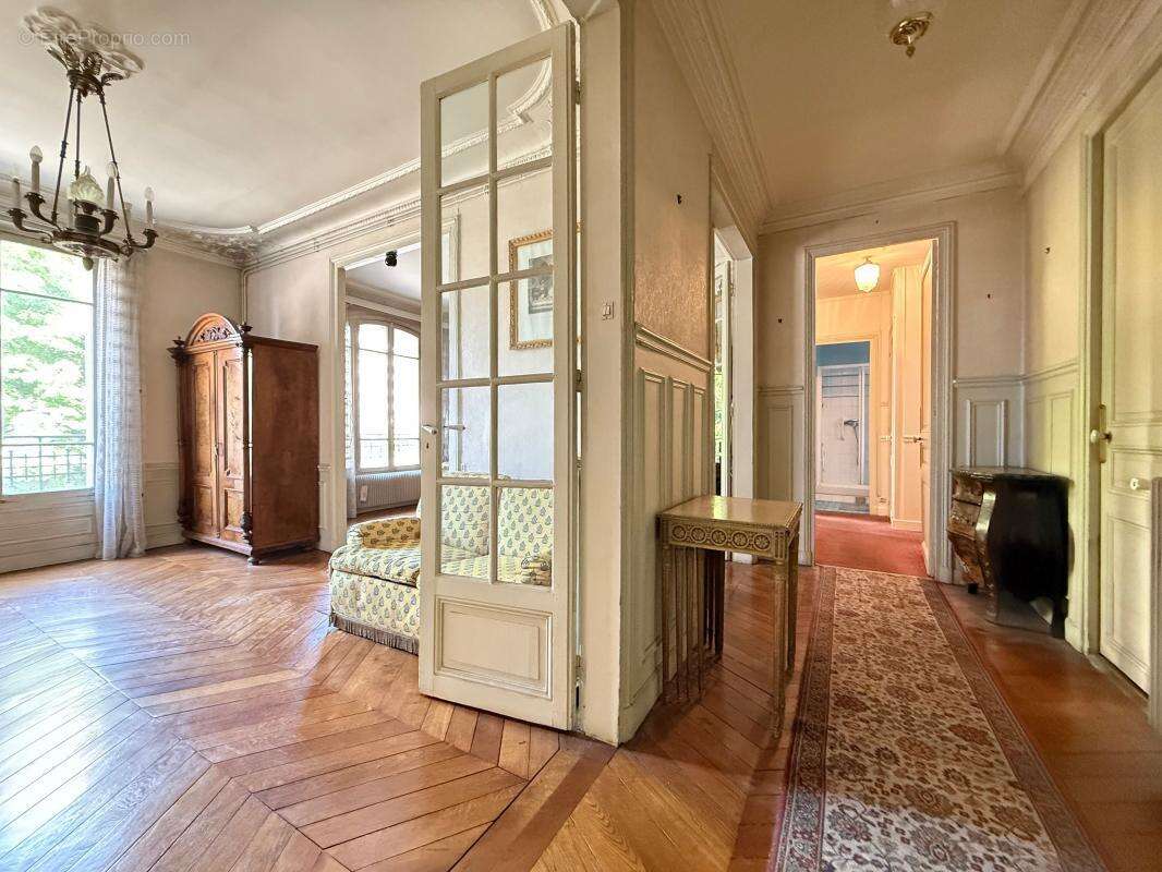 Appartement à NOGENT-SUR-MARNE