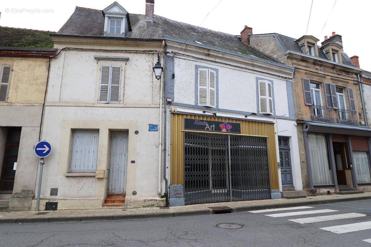 Appartement à BOURBON-L'ARCHAMBAULT