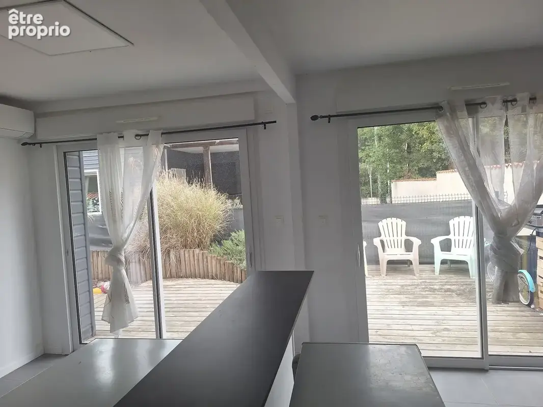 La Tremblade, 254m2 de plain-pied climatisé, 5 chambres. - photo 11